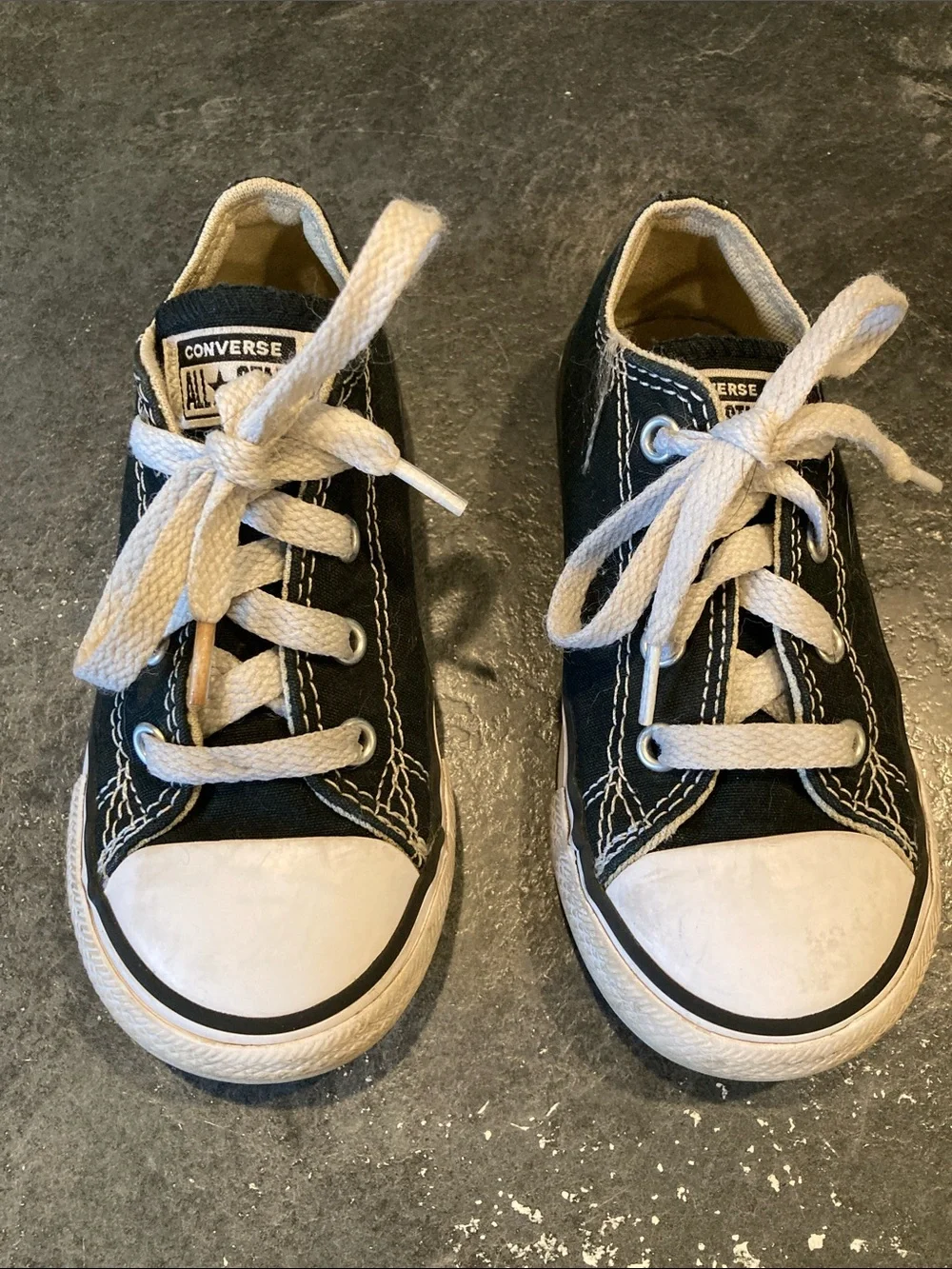 Boys Converse All Star black low top sneakers size 8